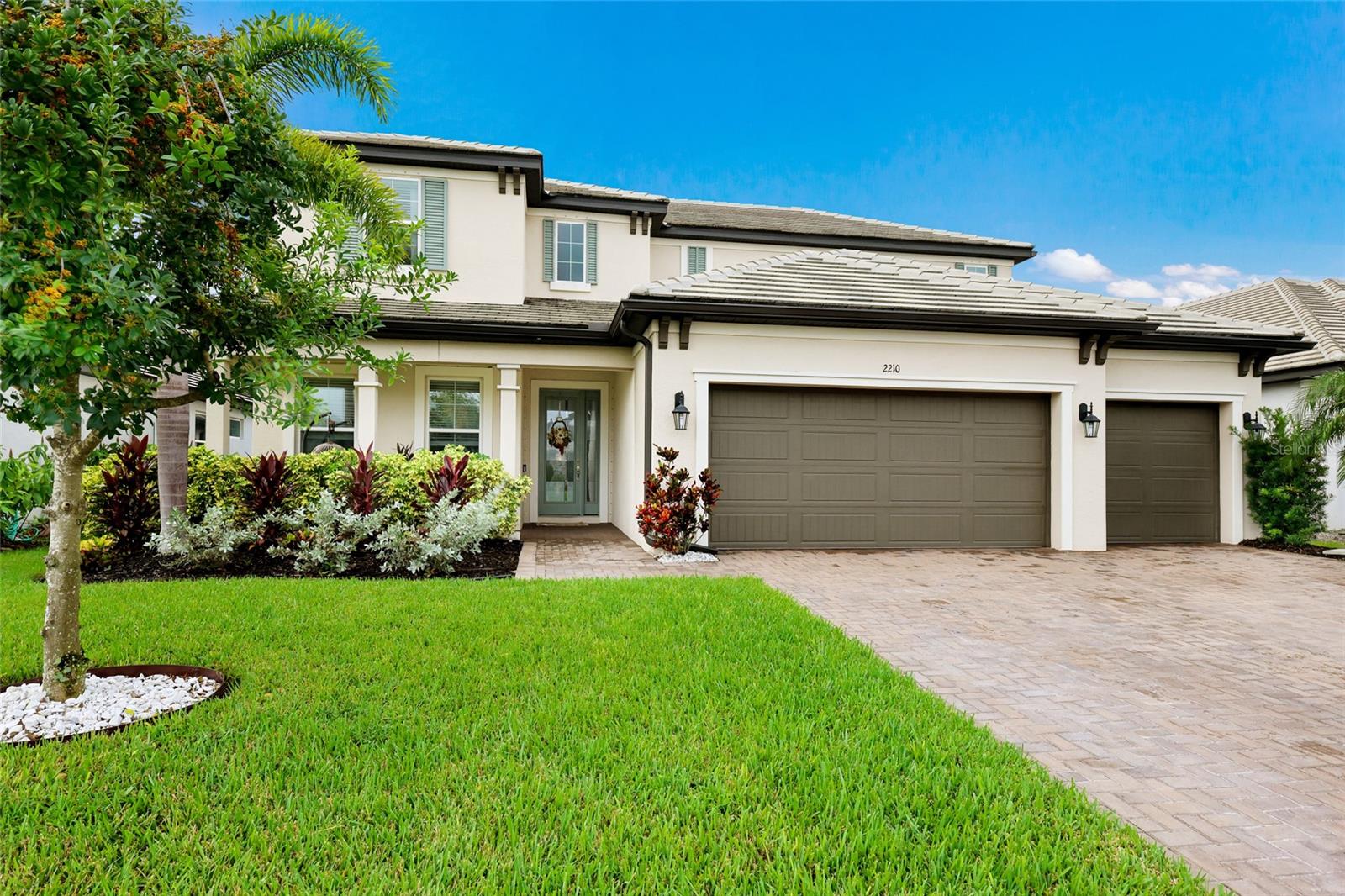 2210 WOODLEAF HAMMOCK COURT, Lakewood Ranch, FL 34211
