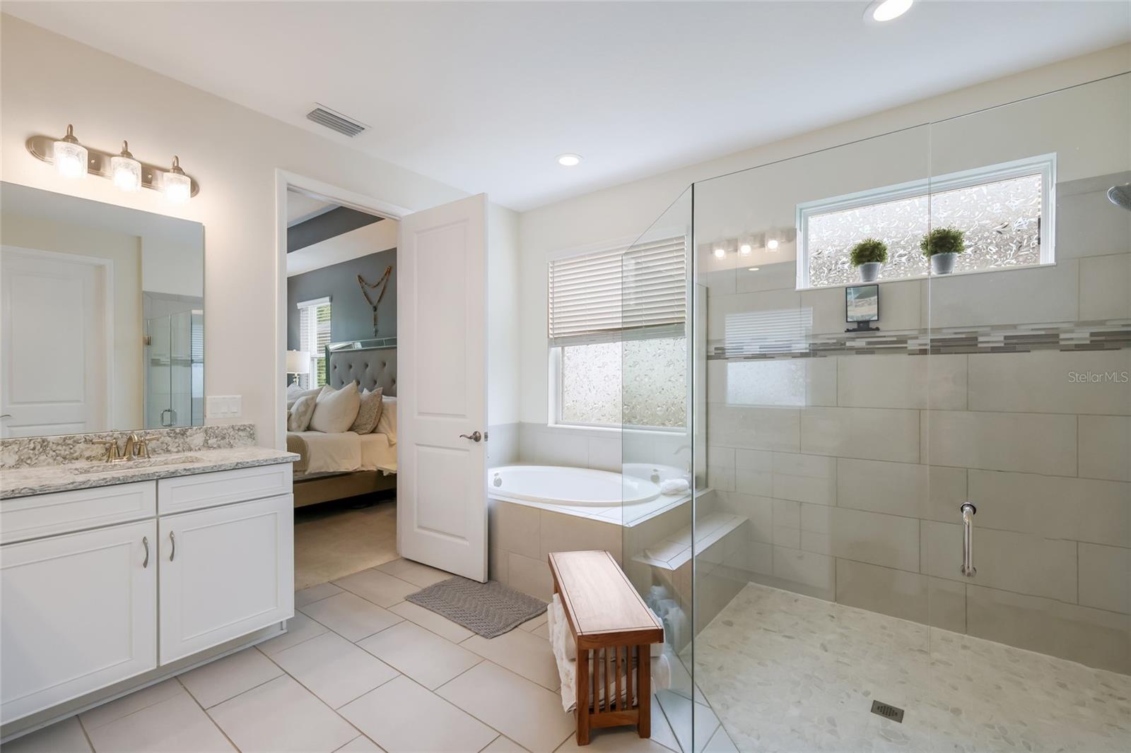 2210 WOODLEAF HAMMOCK COURT, Lakewood Ranch, FL 34211