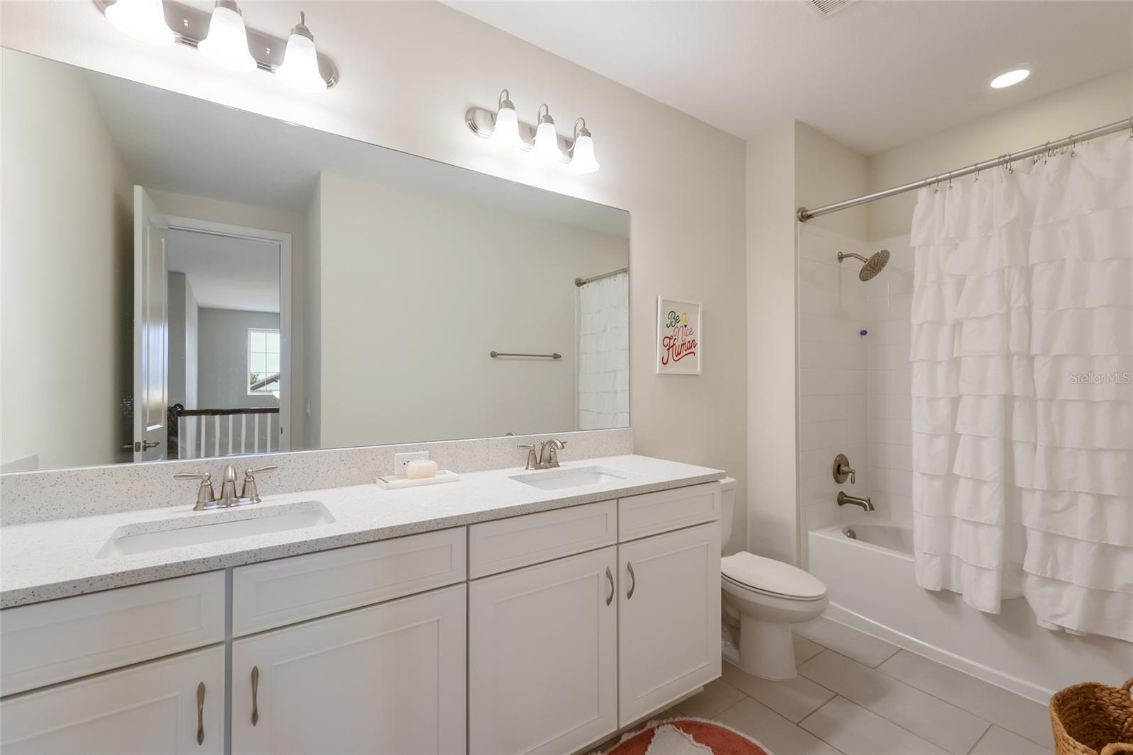 2210 WOODLEAF HAMMOCK COURT, Lakewood Ranch, FL 34211