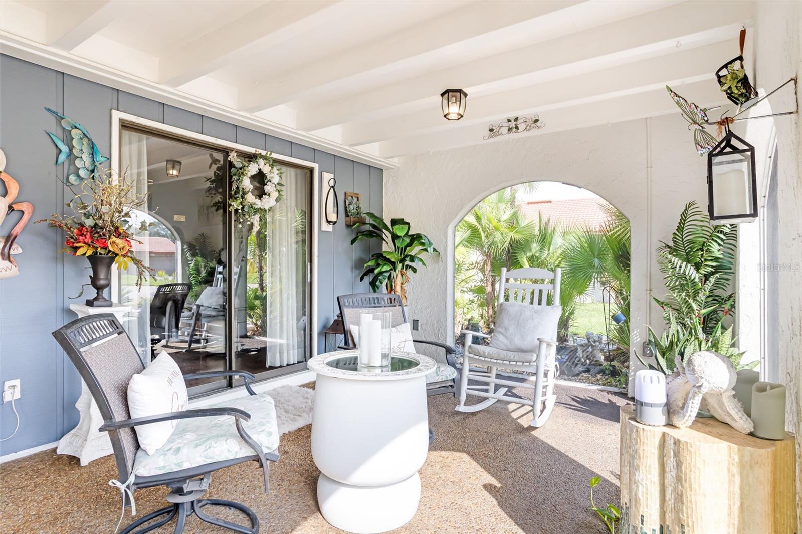 7236 LAS CASAS DR, Sarasota, FL 34243