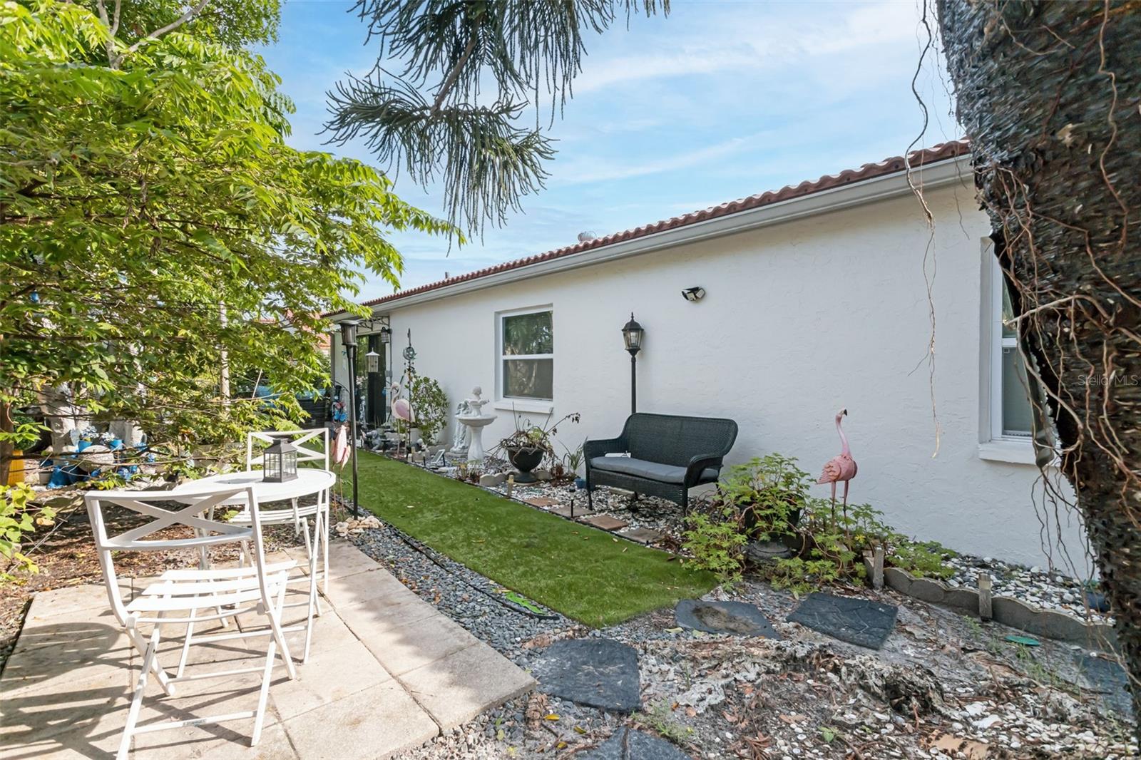 7236 LAS CASAS DR, Sarasota, FL 34243