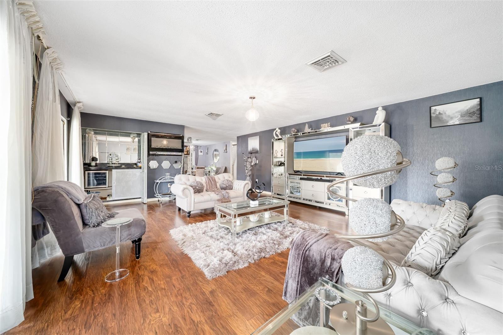 7236 LAS CASAS DR, Sarasota, FL 34243