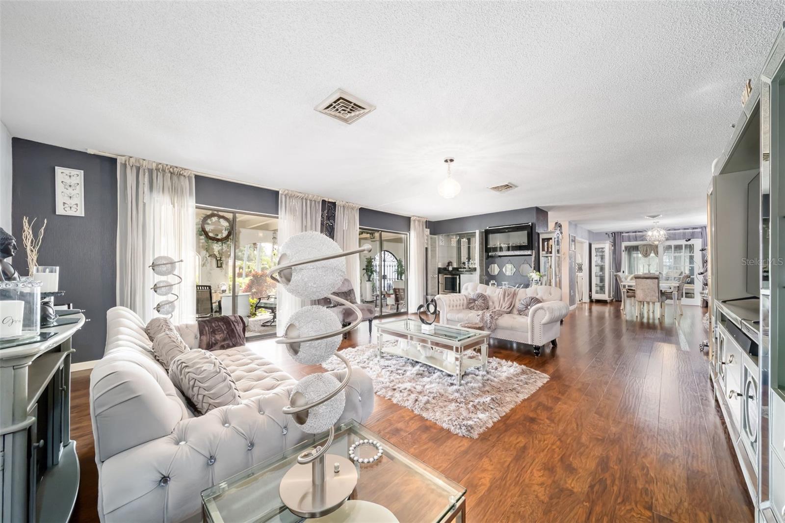 7236 LAS CASAS DR, Sarasota, FL 34243