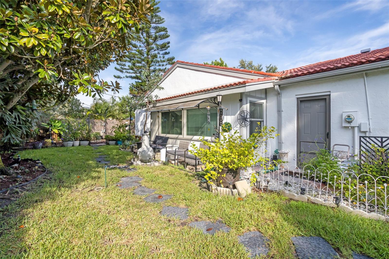 7236 LAS CASAS DR, Sarasota, FL 34243