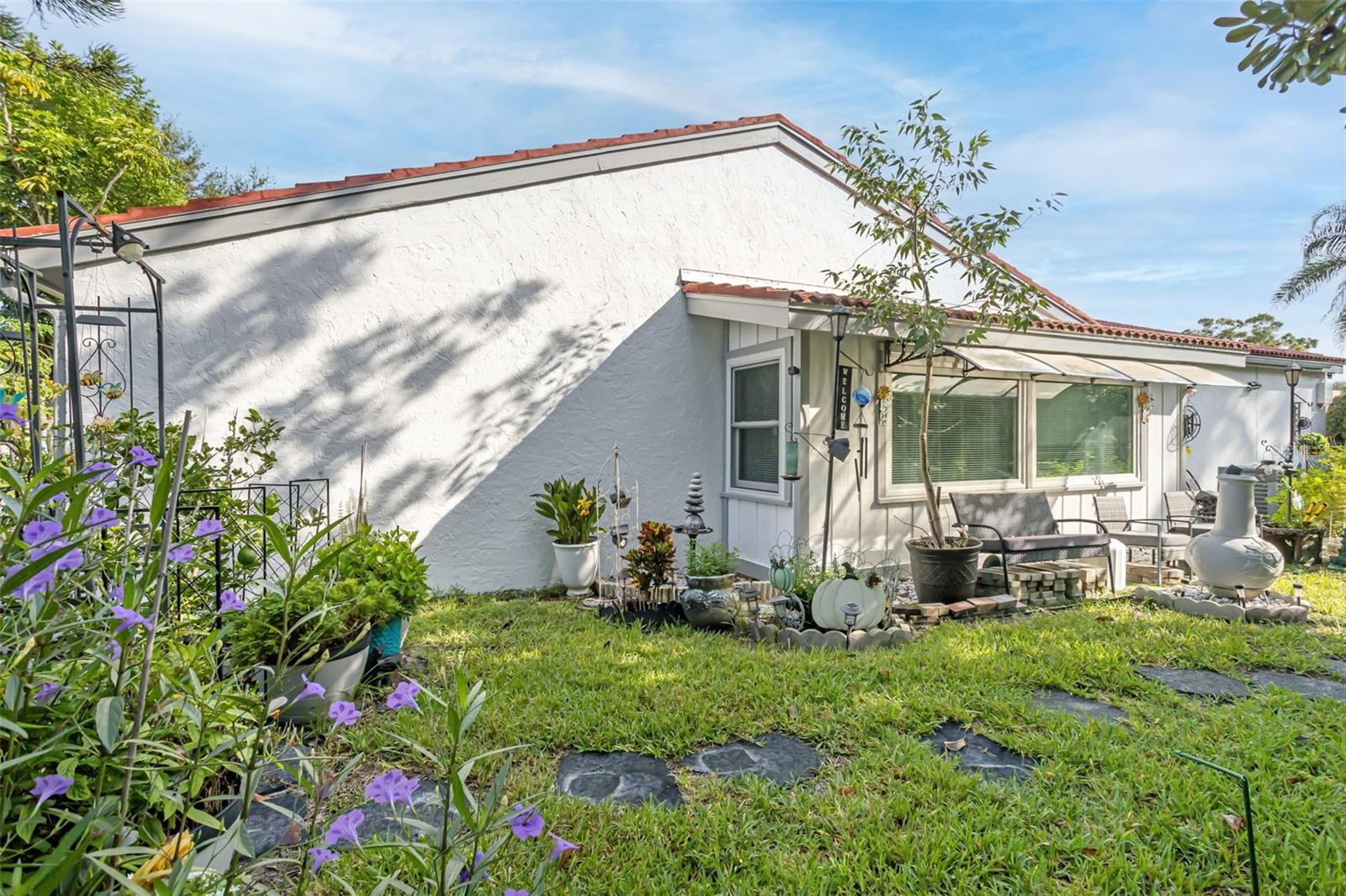7236 LAS CASAS DR, Sarasota, FL 34243