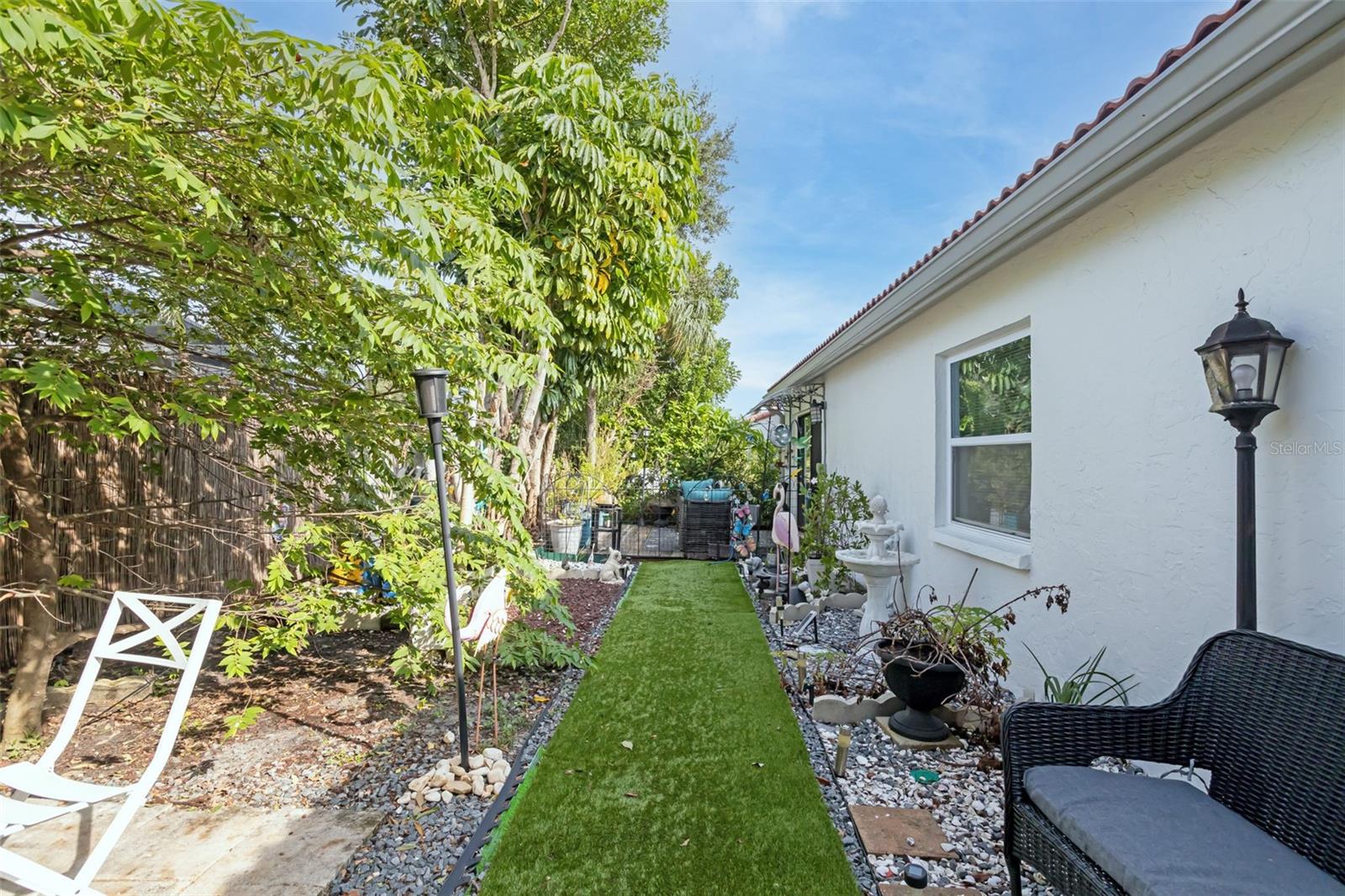 7236 LAS CASAS DR, Sarasota, FL 34243