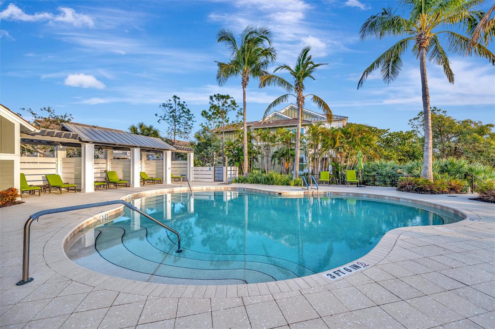 291 COMPASS POINT DRIVE, #201, Bradenton, FL 34209