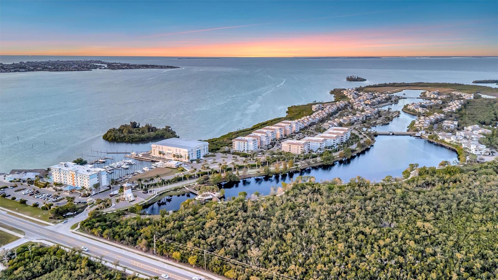 291 COMPASS POINT DRIVE, #201, Bradenton, FL 34209