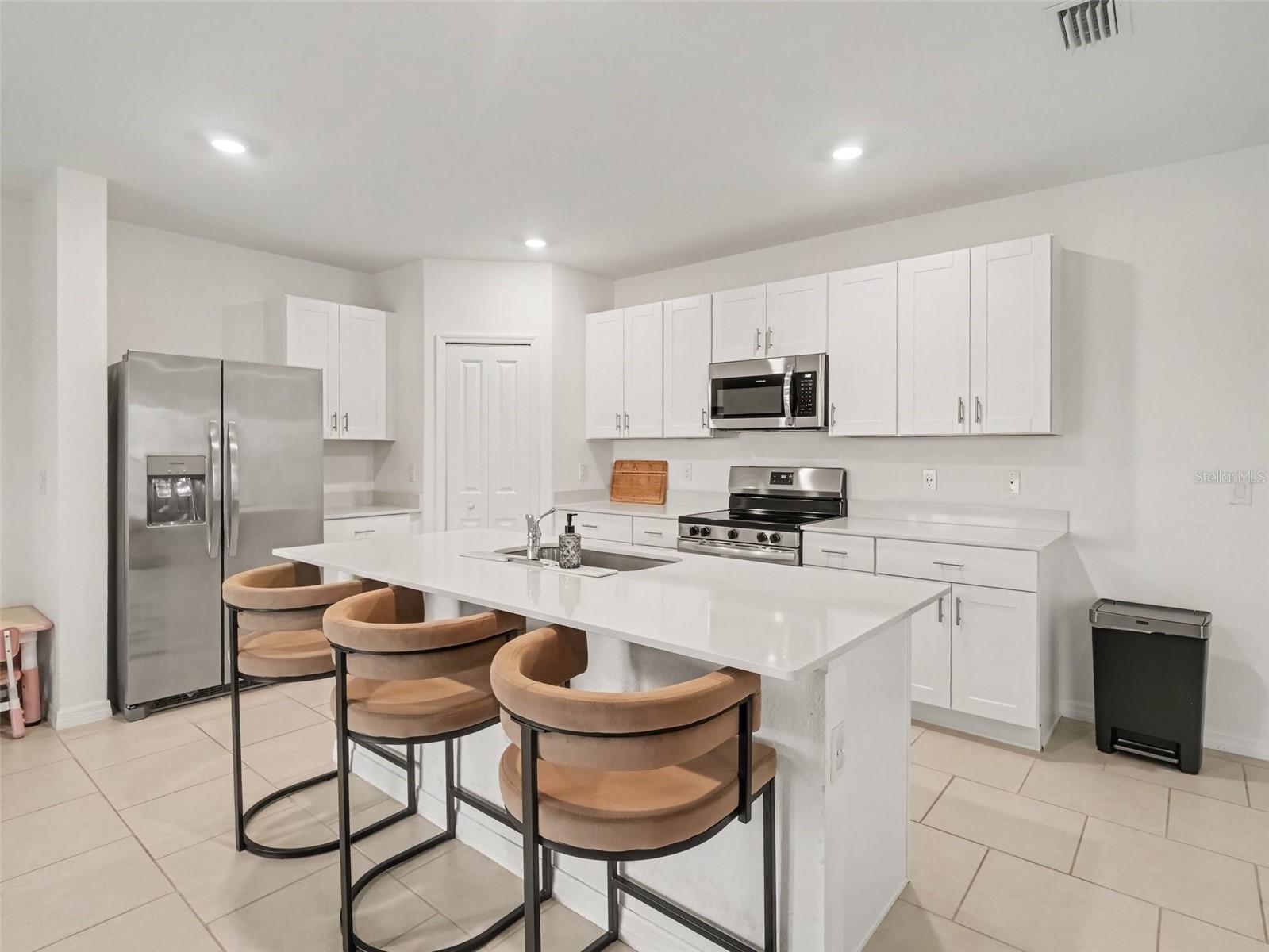 3805 AMBERSWEET CROSSING, Parrish, FL 34219