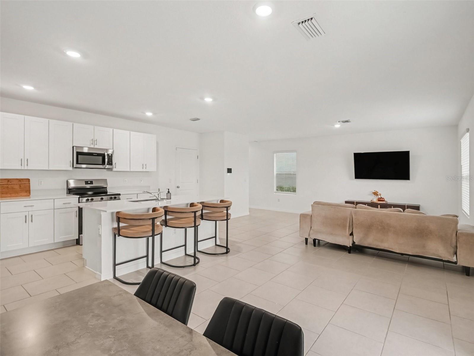 3805 AMBERSWEET CROSSING, Parrish, FL 34219