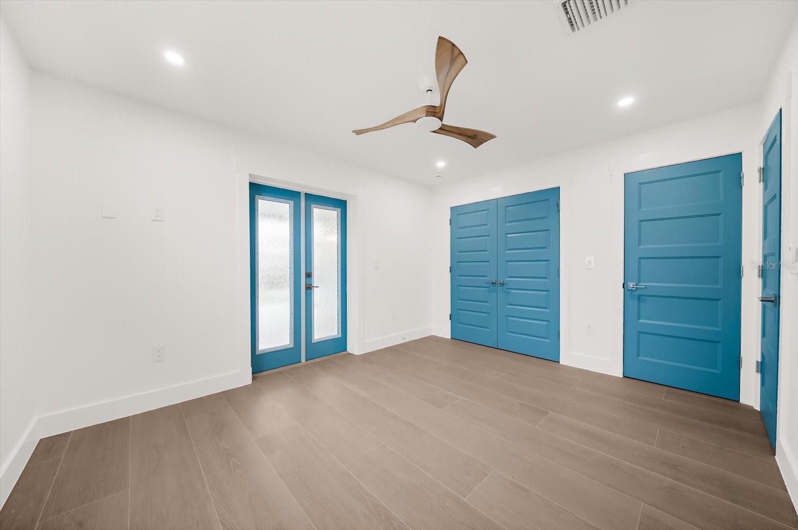 10304 Kingfisher Rd W - Guest Bedroom
