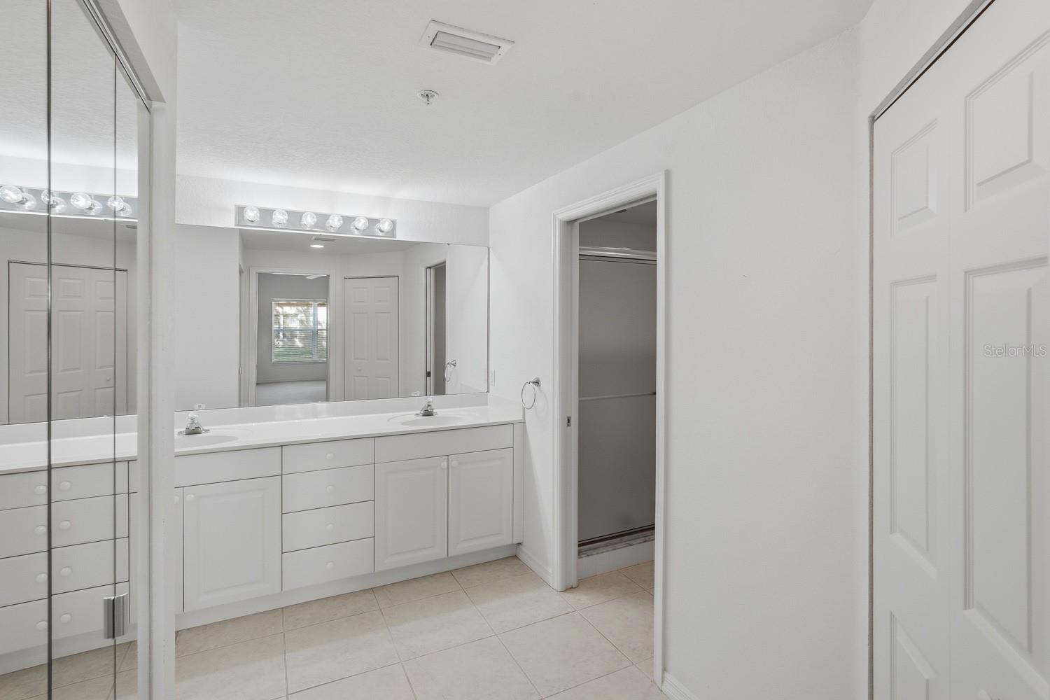 7133 CEDAR HOLLOW CIRCLE, #22-102, Bradenton, FL 34203