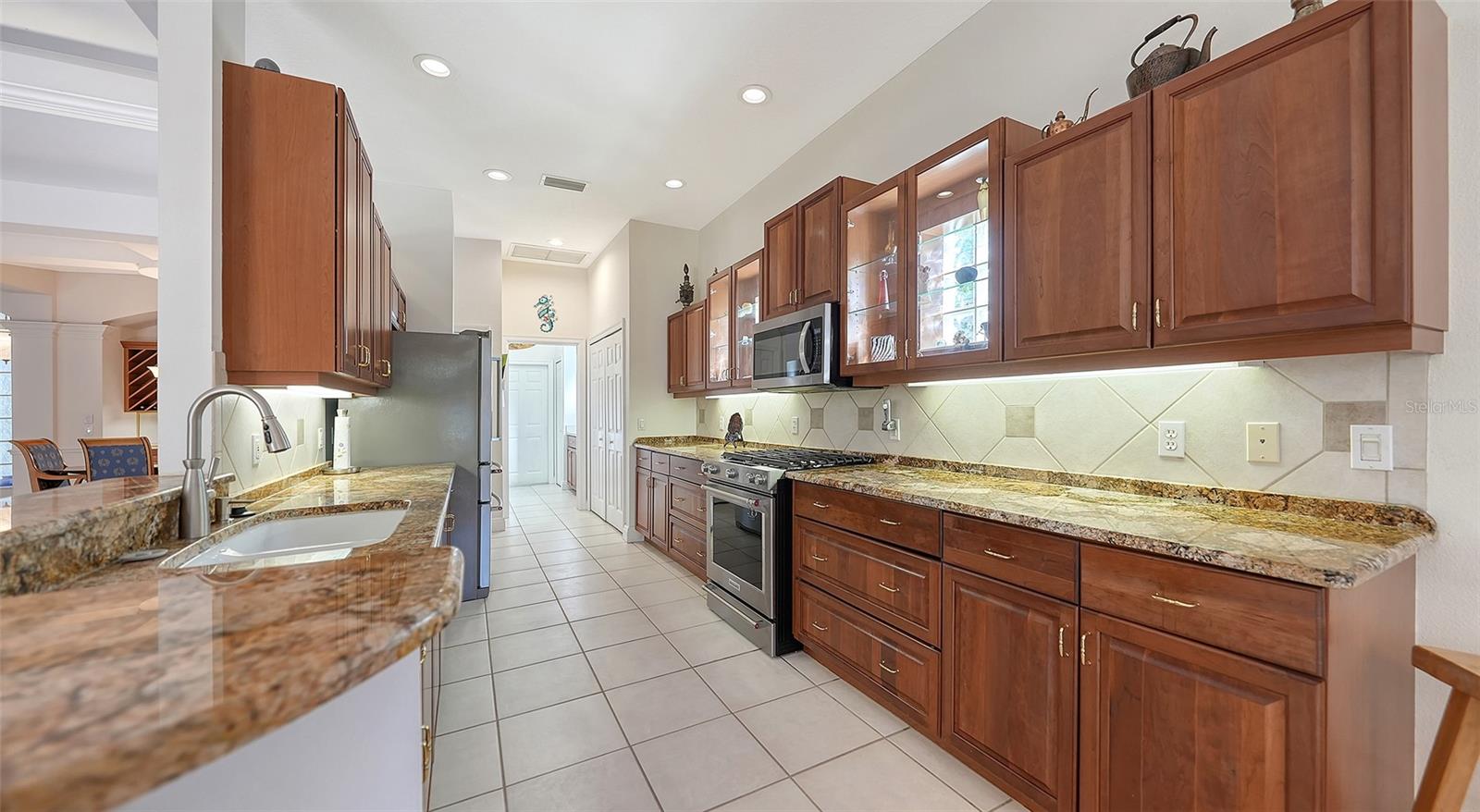 117 BISHOPS COURT ROAD, Osprey, FL 34229