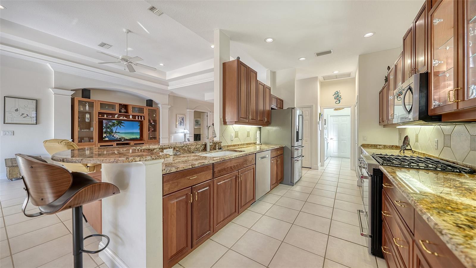 117 BISHOPS COURT ROAD, Osprey, FL 34229