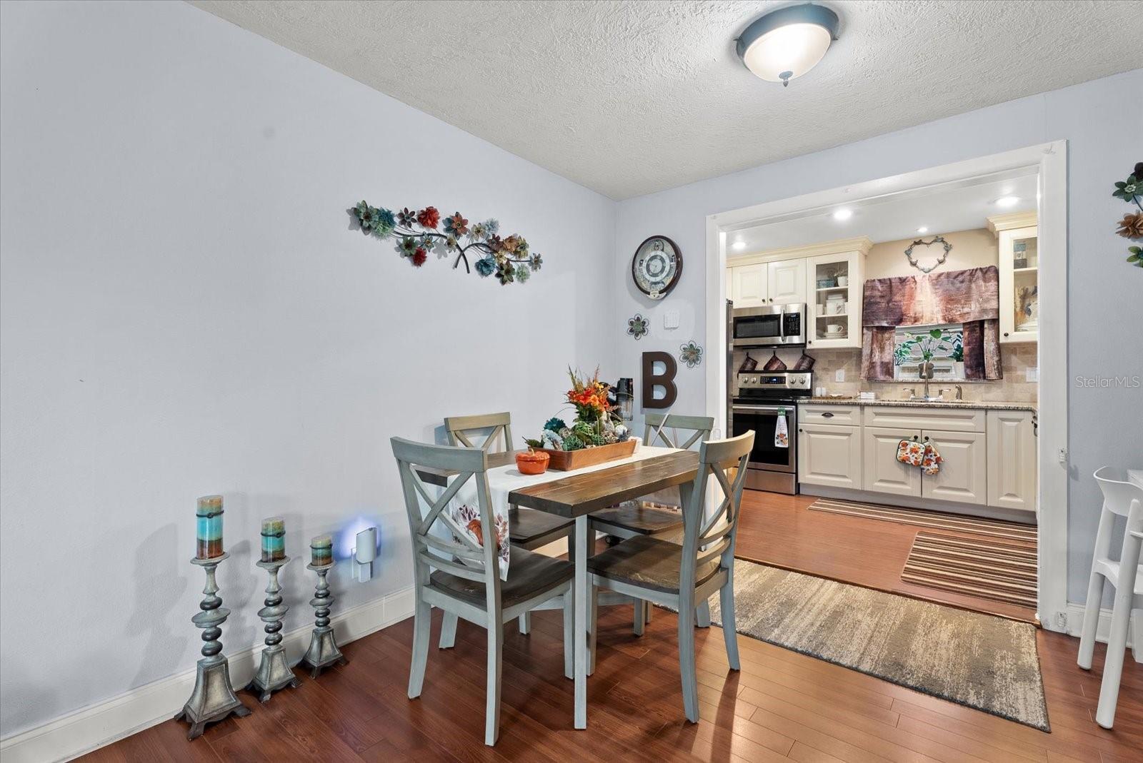 2212 CLARK AVENUE, Bradenton, FL 34207