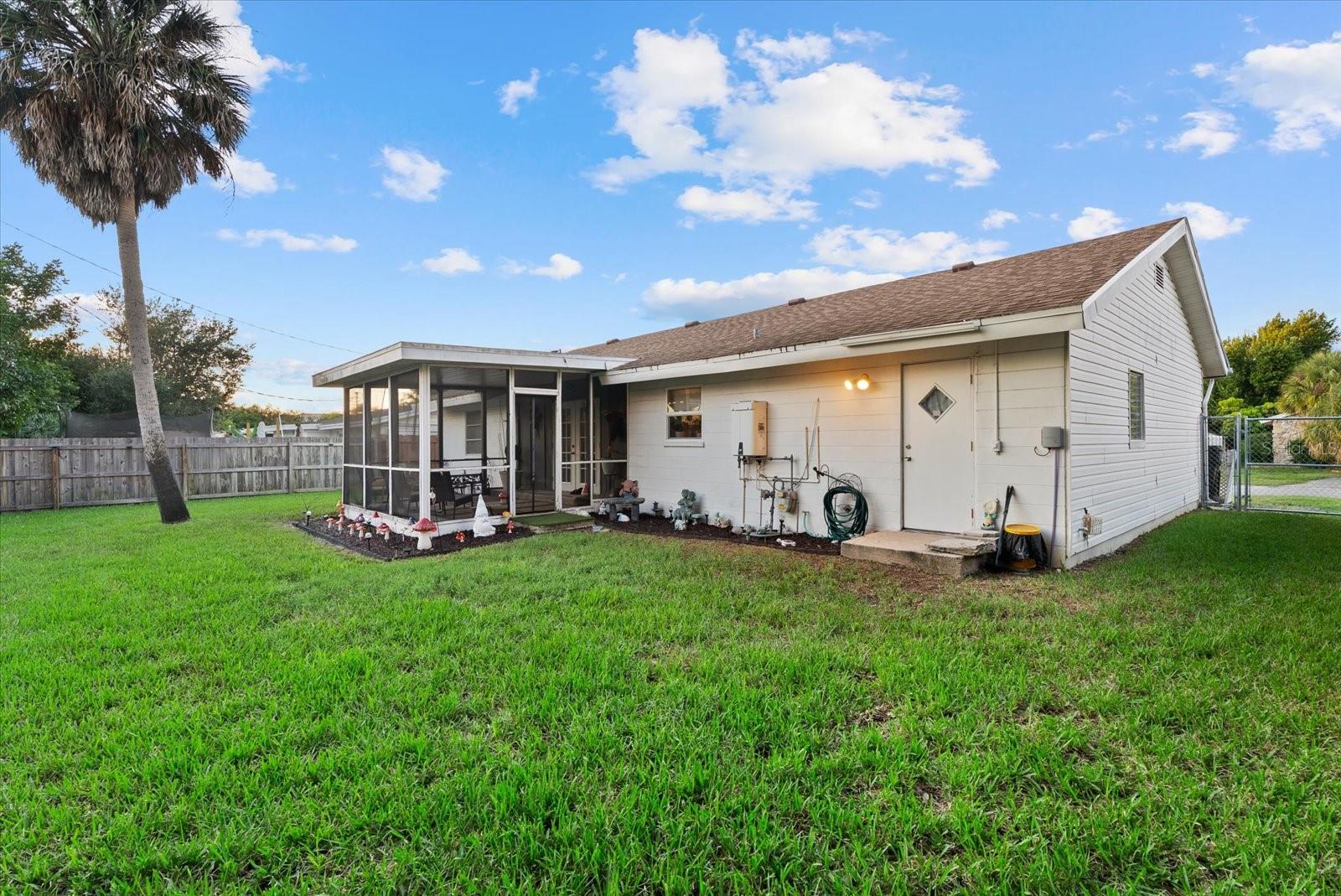 2212 CLARK AVENUE, Bradenton, FL 34207