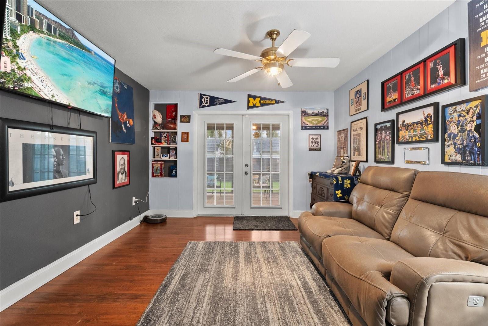 2212 CLARK AVENUE, Bradenton, FL 34207