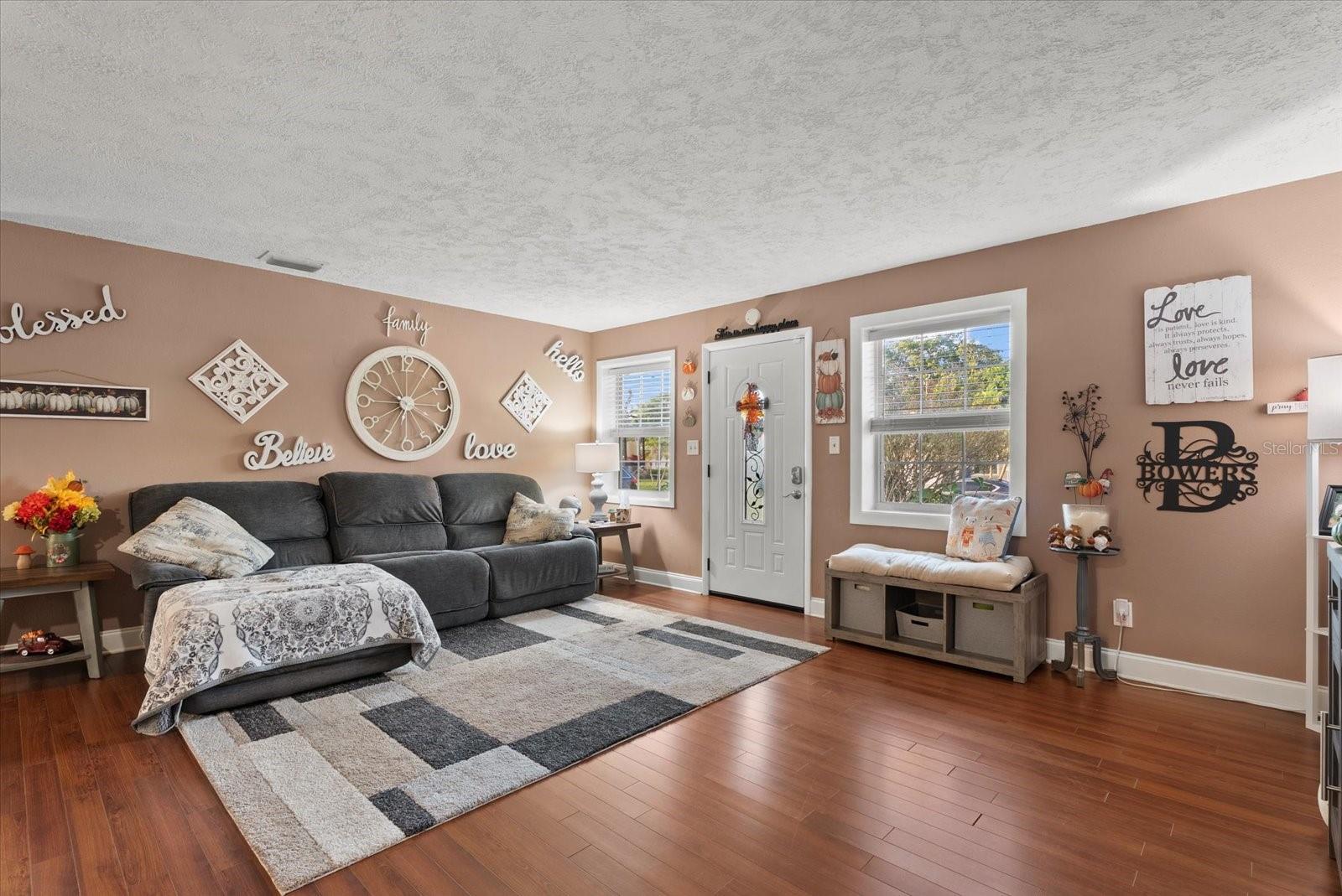 2212 CLARK AVENUE, Bradenton, FL 34207