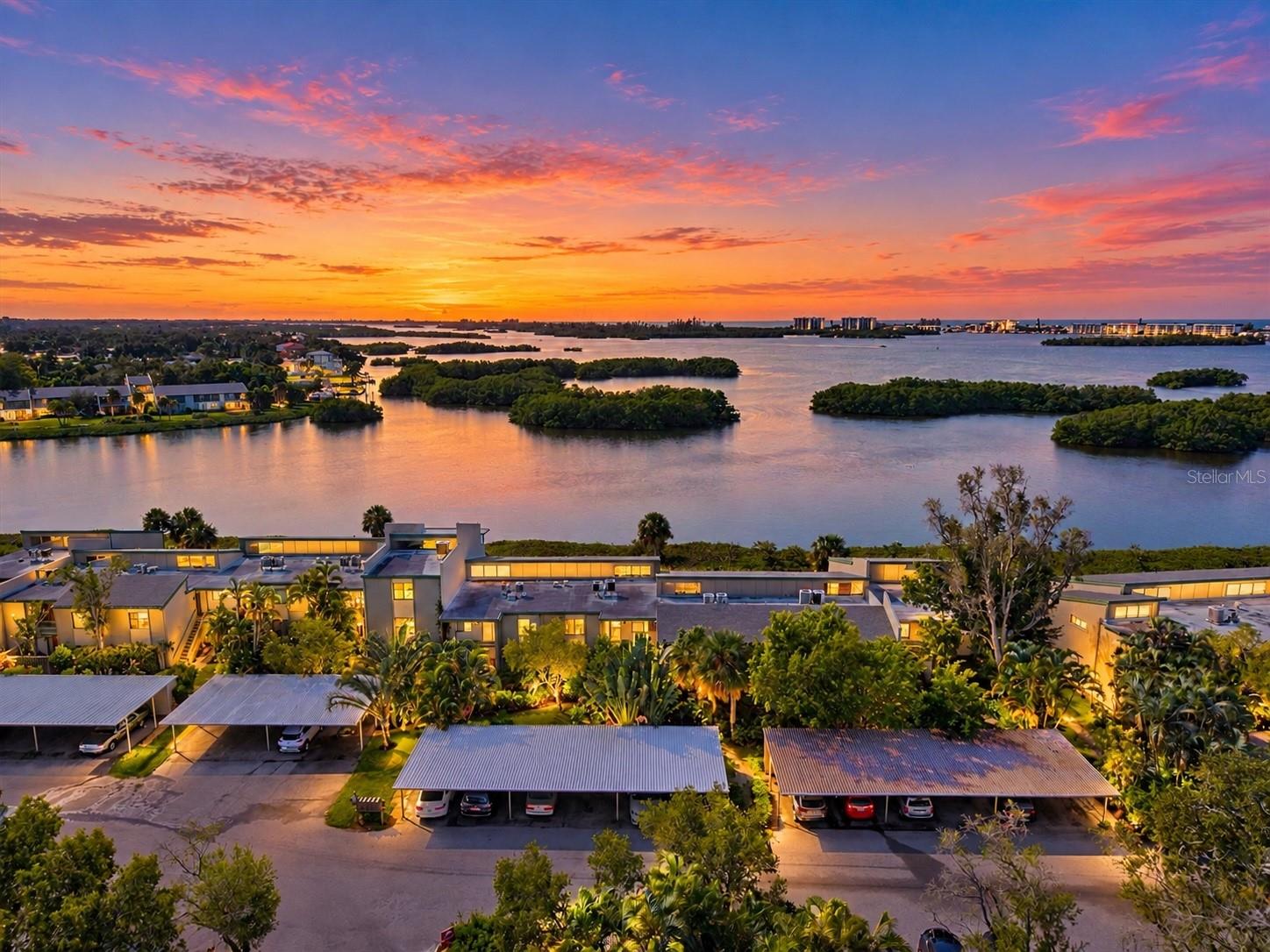1518 PELICAN POINT DRIVE, #257, Sarasota, FL 34231