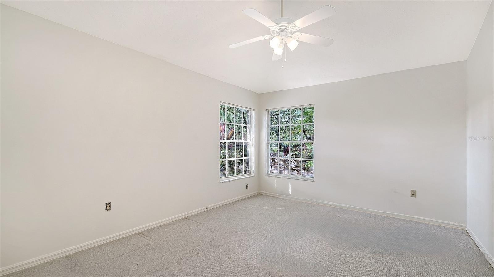 3944 LYNDHURST COURT, Sarasota, FL 34235