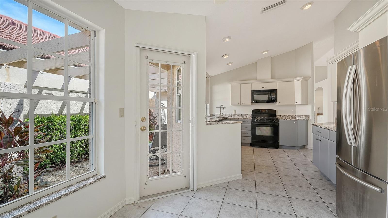 3944 LYNDHURST COURT, Sarasota, FL 34235