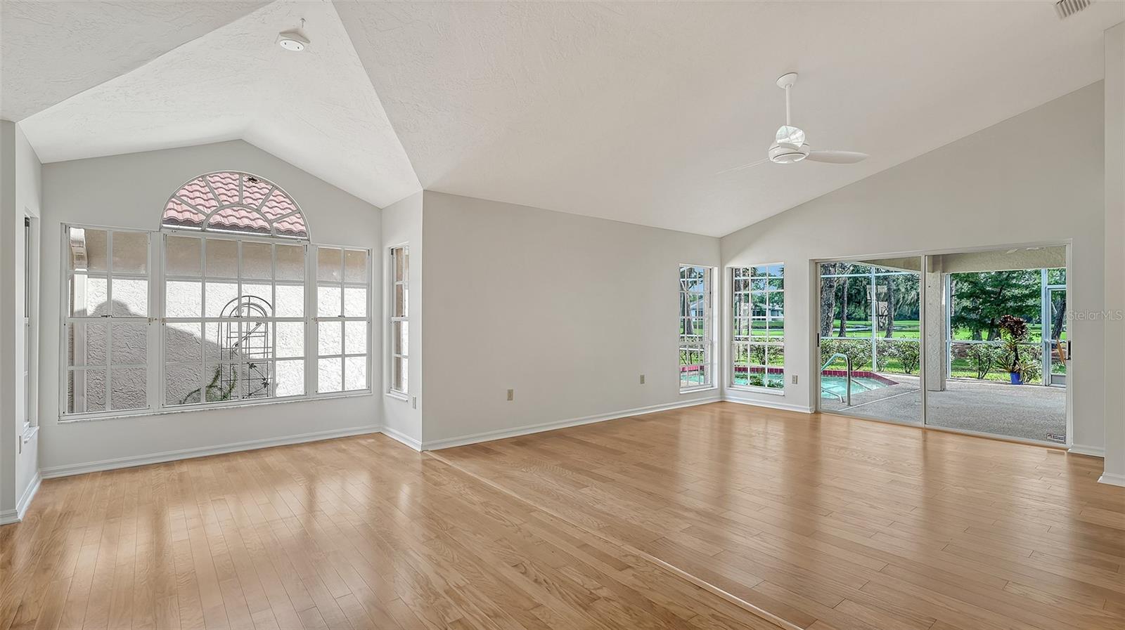 3944 LYNDHURST COURT, Sarasota, FL 34235