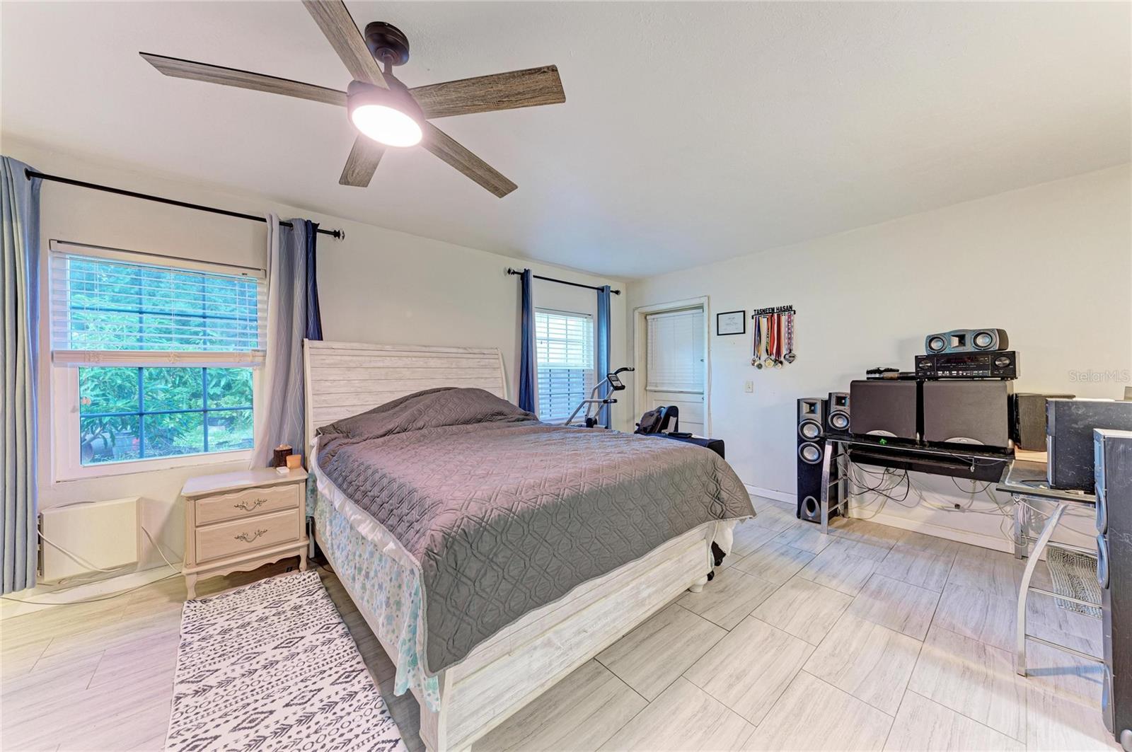 2821 YORKTOWN STREET, Sarasota, FL 34231