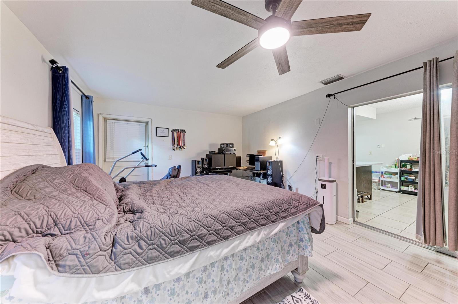 2821 YORKTOWN STREET, Sarasota, FL 34231