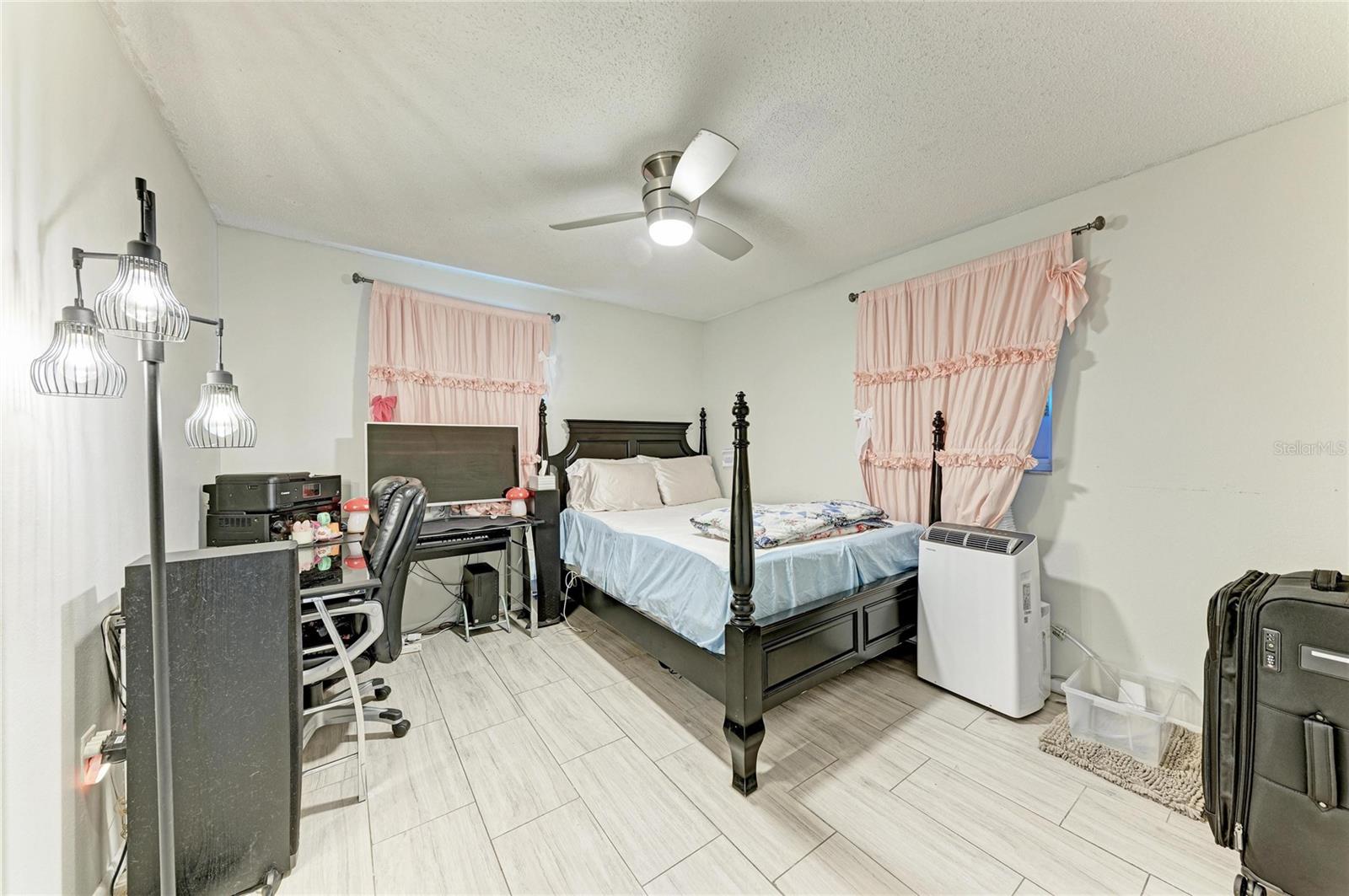 2821 YORKTOWN STREET, Sarasota, FL 34231