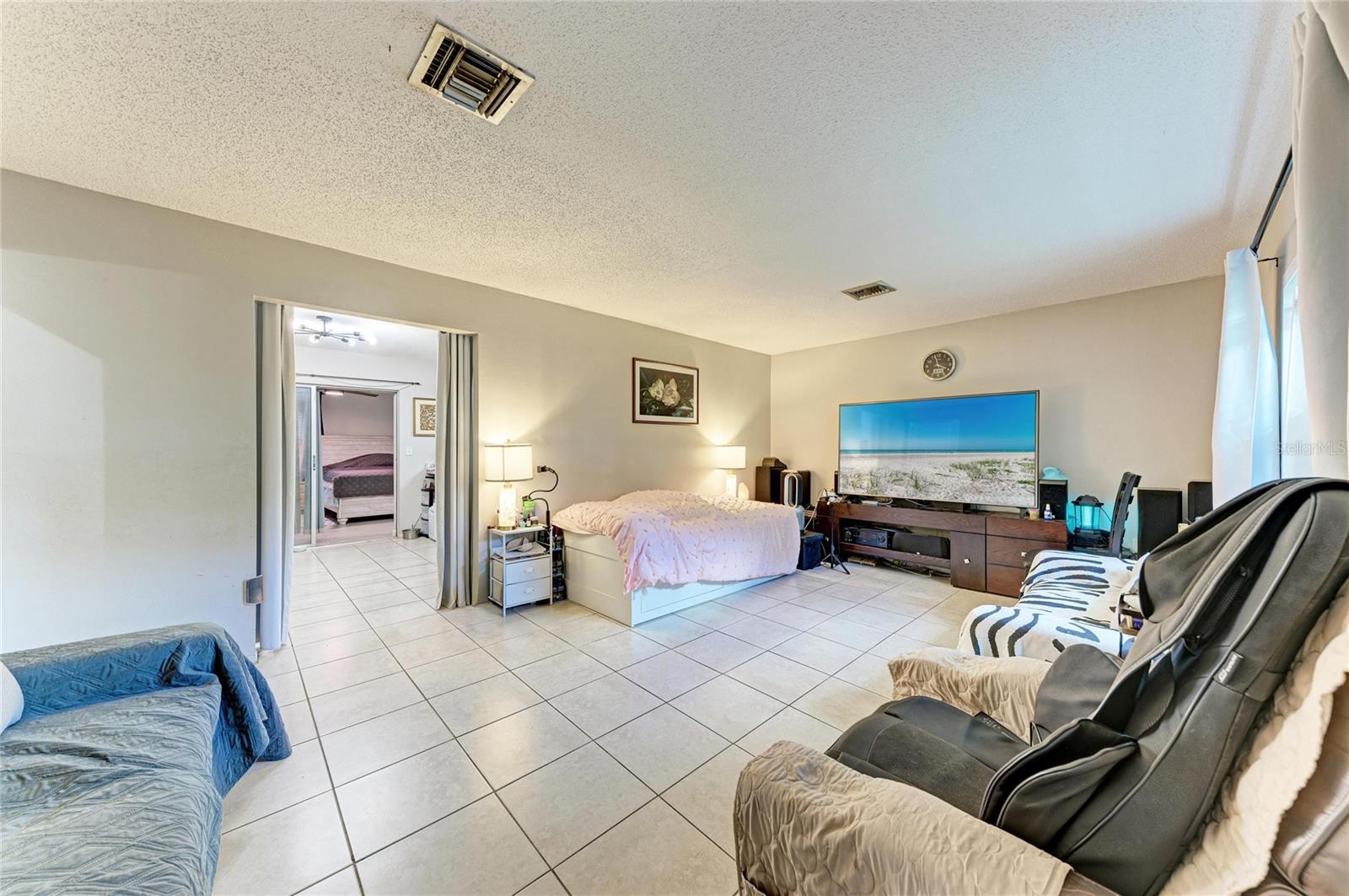 2821 YORKTOWN STREET, Sarasota, FL 34231