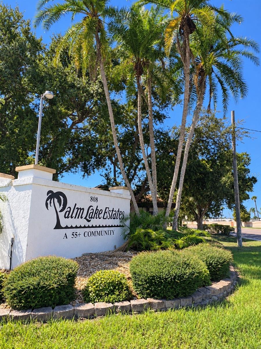 Palm Lakes is close to amazing beaches of Bradenton Palm Lakes is close to amazing beaches of Bradenton