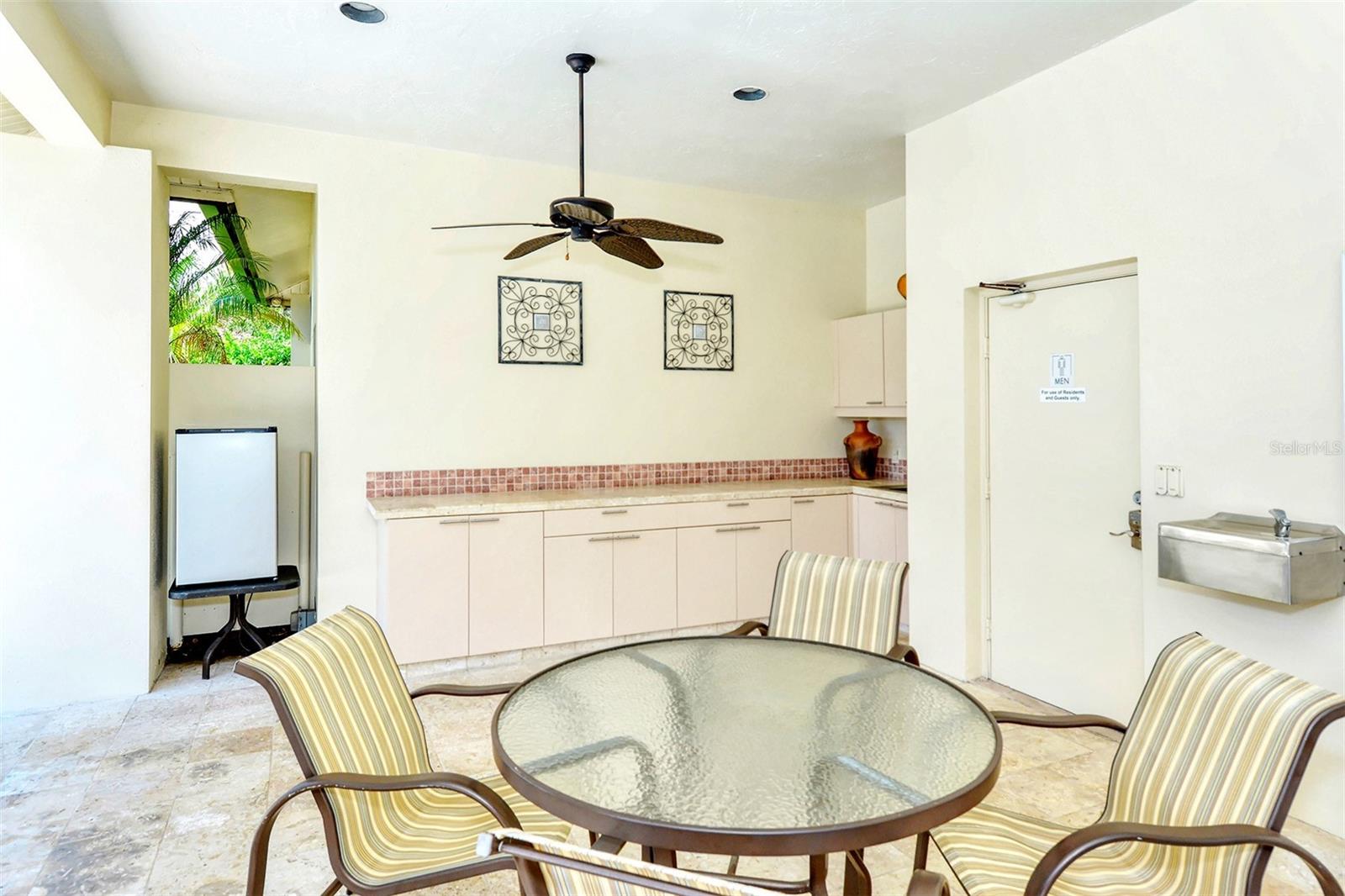 4543 LAS BRISAS LANE, Sarasota, FL 34238