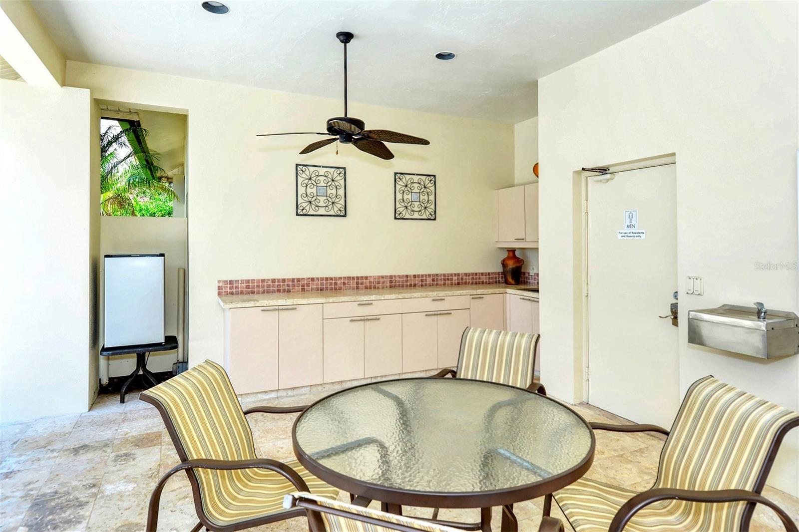 4543 LAS BRISAS LANE, Sarasota, FL 34238