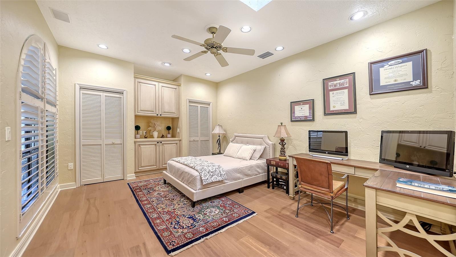 4543 LAS BRISAS LANE, Sarasota, FL 34238