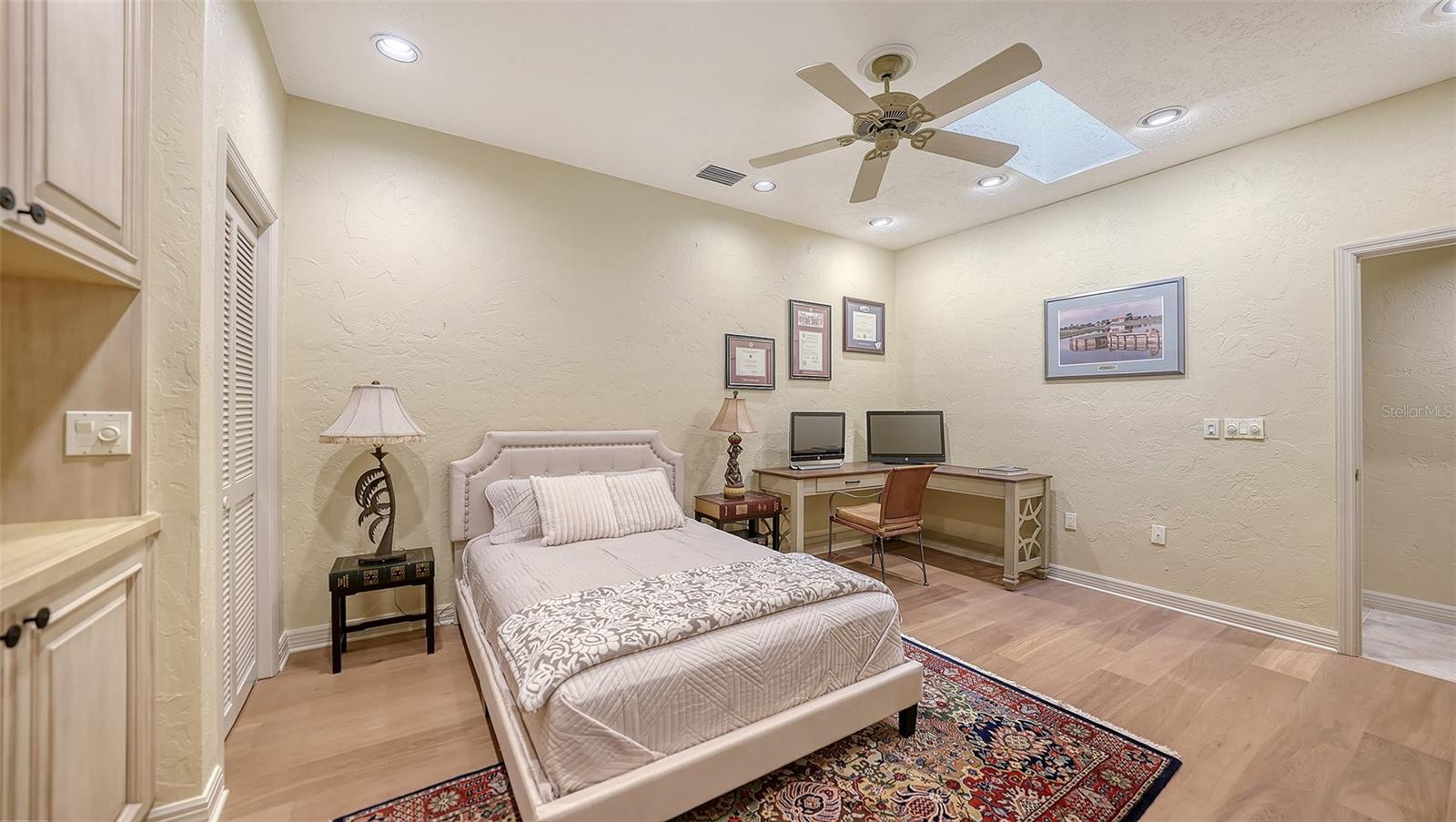 4543 LAS BRISAS LANE, Sarasota, FL 34238