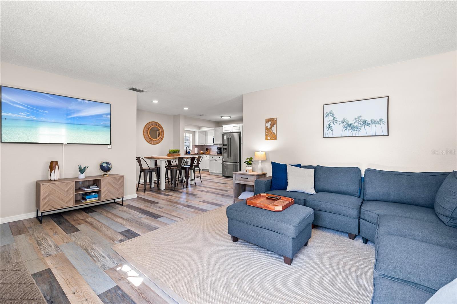 8085 24TH AVENUE N, St Petersburg, FL 33710