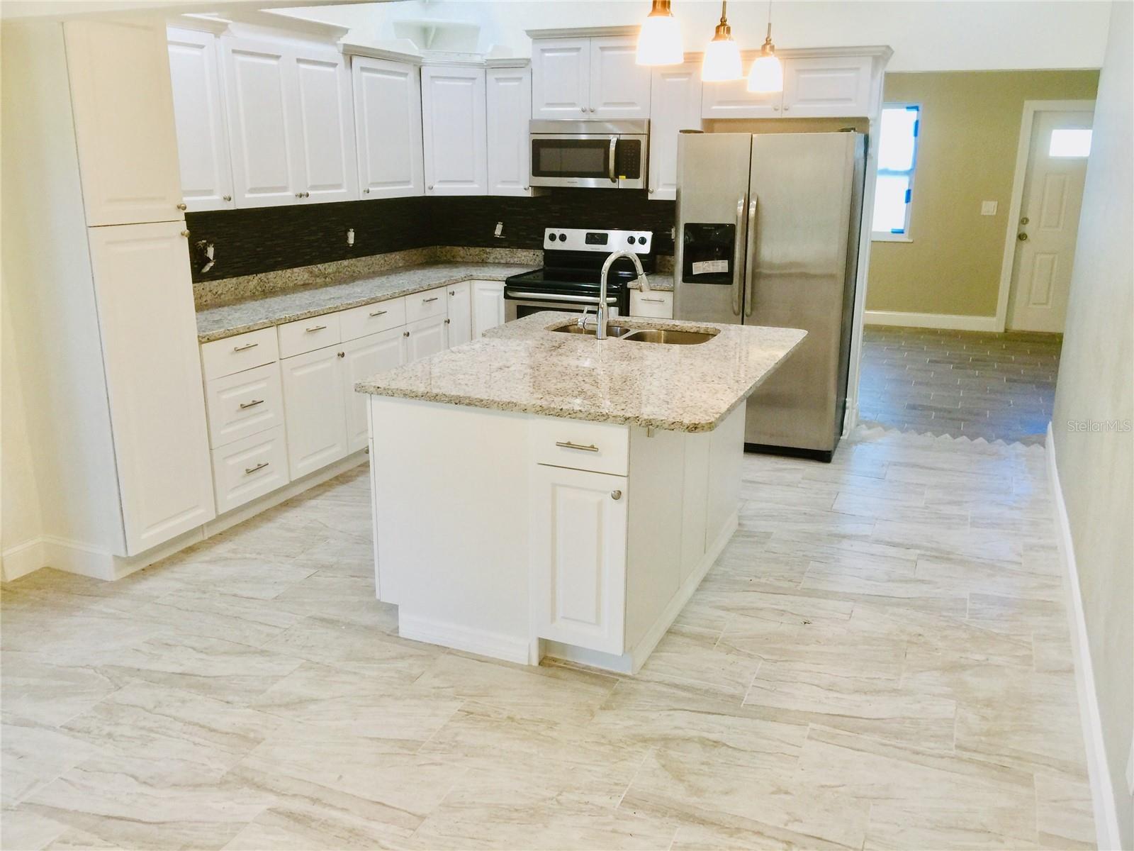 18545 JAY AVENUE, Port Charlotte, FL 33948