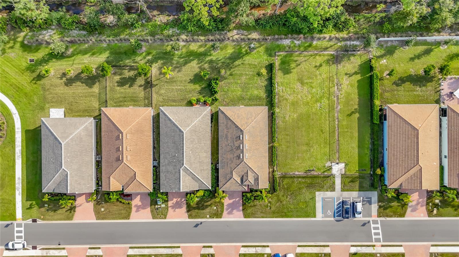 446 IBIZA LOOP, Venice, FL 34292
