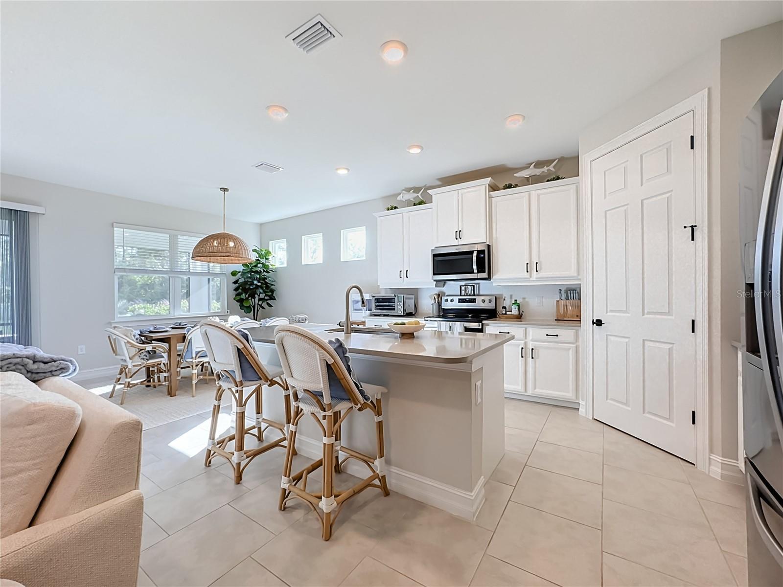 446 IBIZA LOOP, Venice, FL 34292