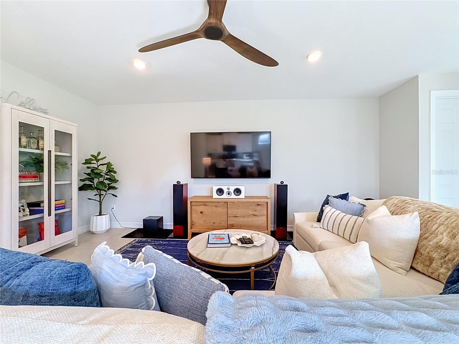 446 IBIZA LOOP, Venice, FL 34292