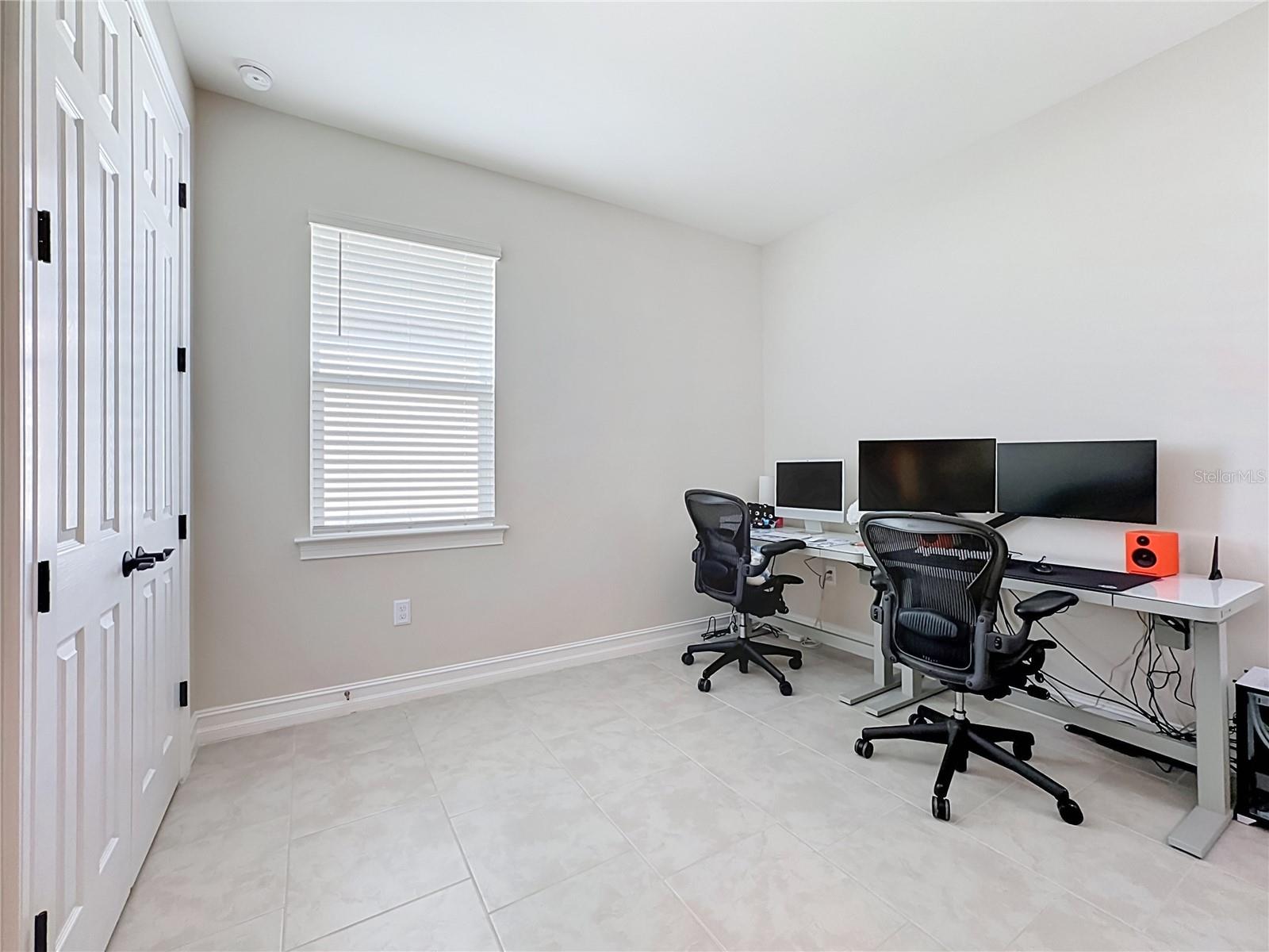 446 IBIZA LOOP, Venice, FL 34292