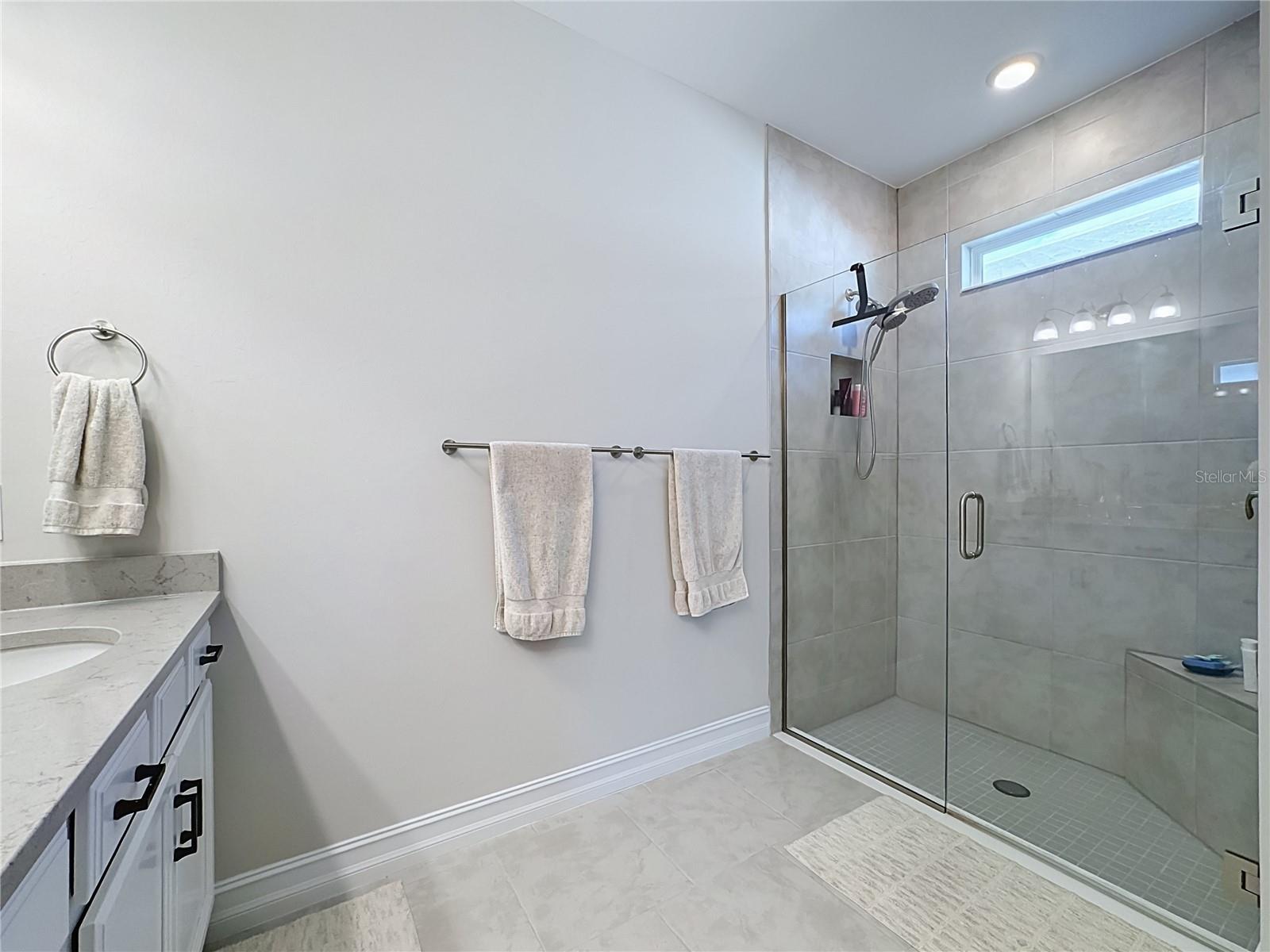 446 IBIZA LOOP, Venice, FL 34292