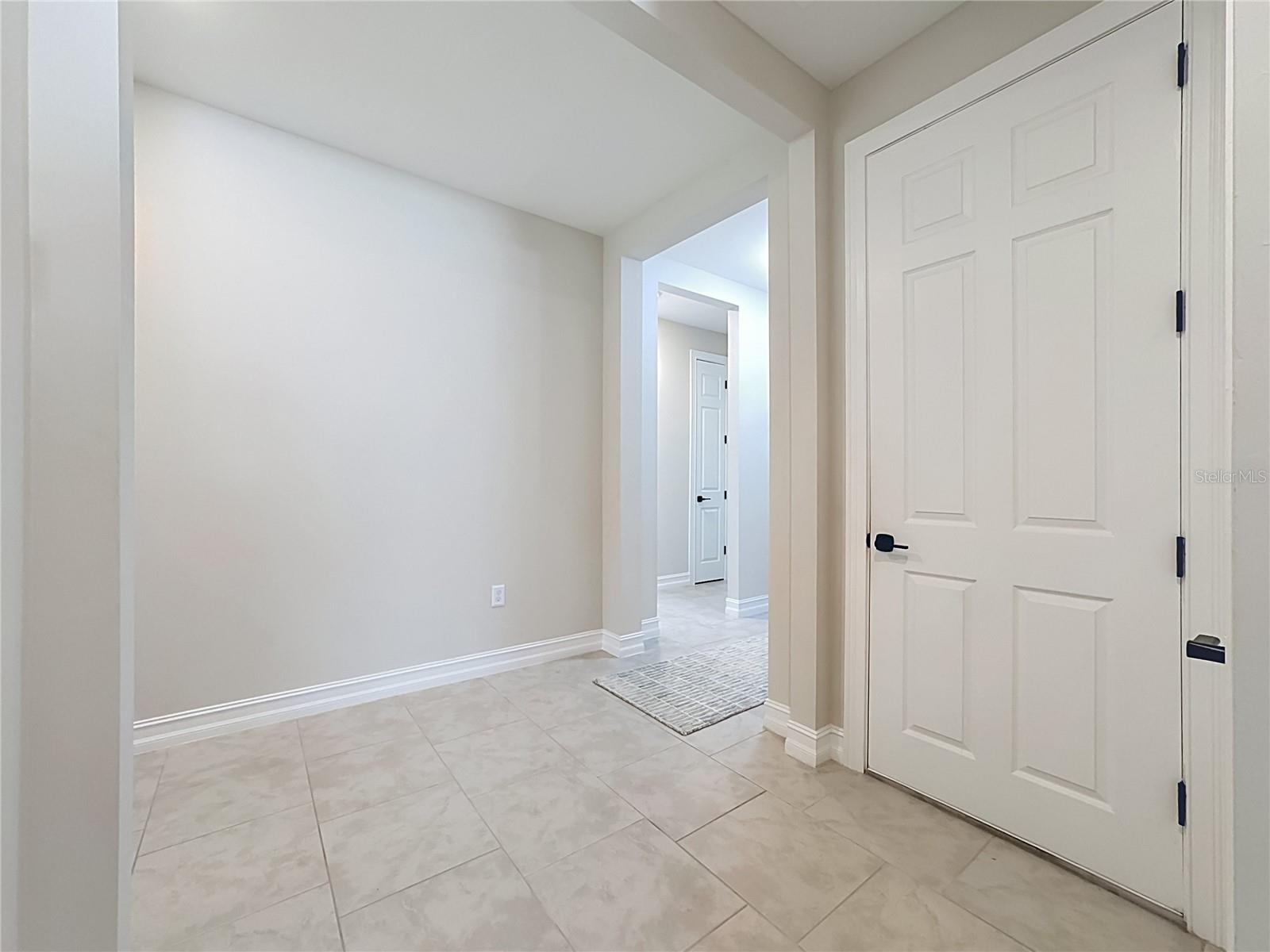 446 IBIZA LOOP, Venice, FL 34292