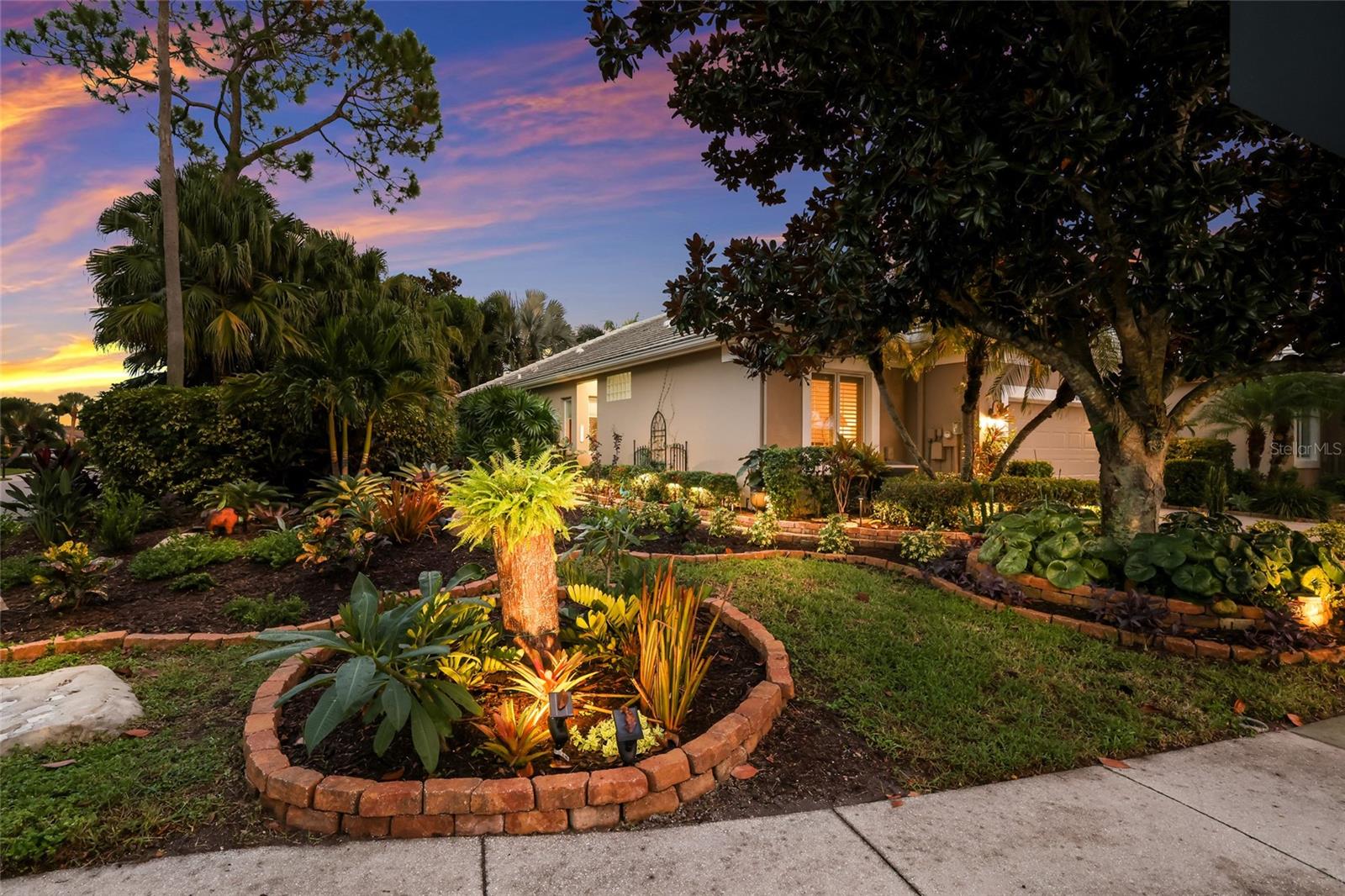 8705 52ND DRIVE E, Bradenton, FL 34211