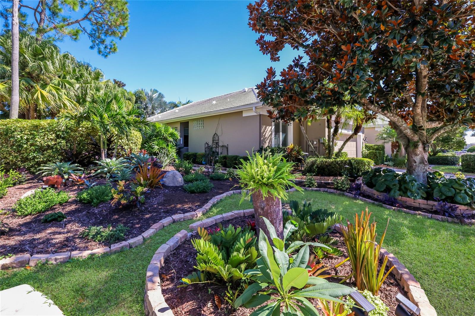 8705 52ND DRIVE E, Bradenton, FL 34211 8705 52ND DRIVE E, Bradenton, FL 34211