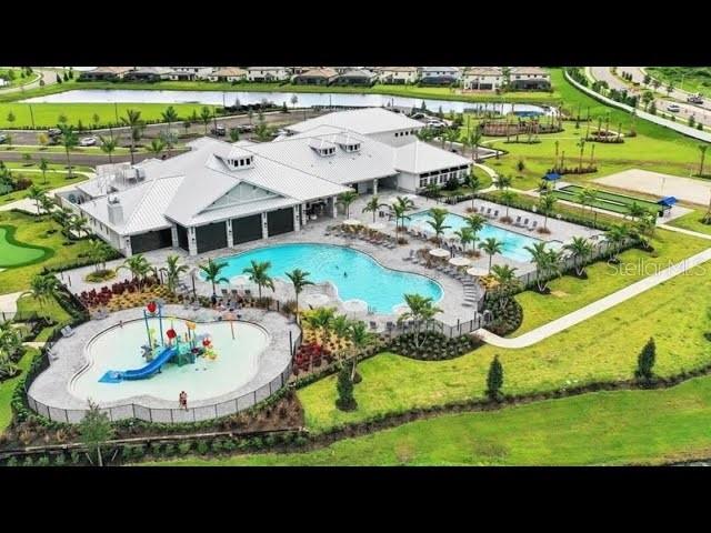 Aerial clubhouse