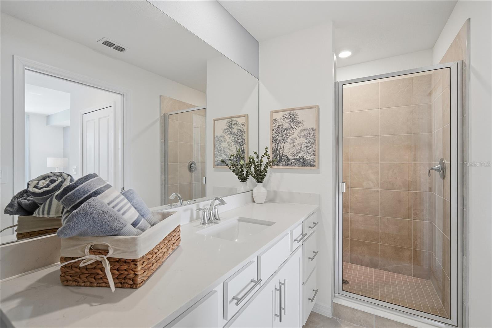 19008 SCALLOP LOOP, #105, Lakewood Ranch, FL 34211