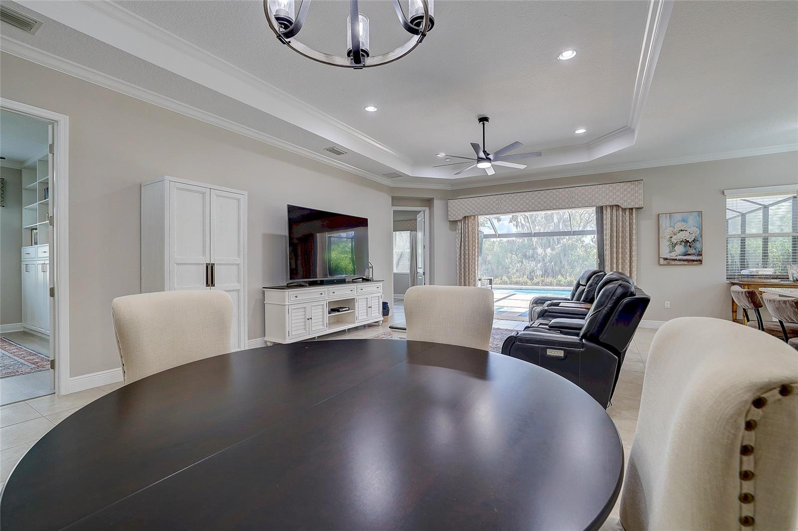 3718 WOODCLIFF LAKE TERRACE, Sarasota, FL 34243