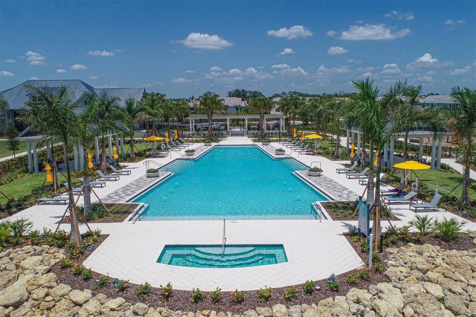 1104 WATERLINE COURT, Sarasota, FL 34240