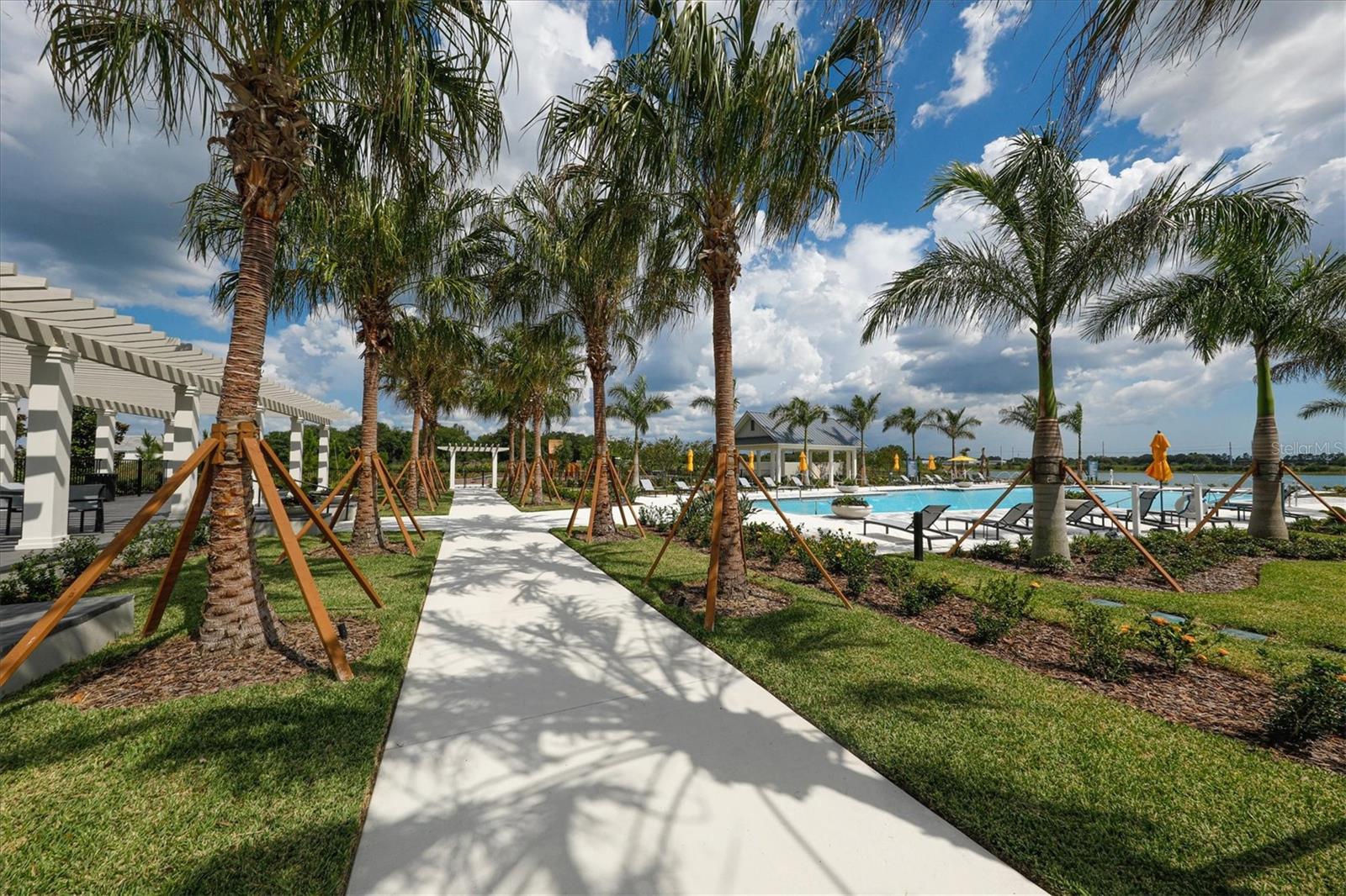 1104 WATERLINE COURT, Sarasota, FL 34240